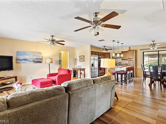 5th image of 2021 SE 8th Ave