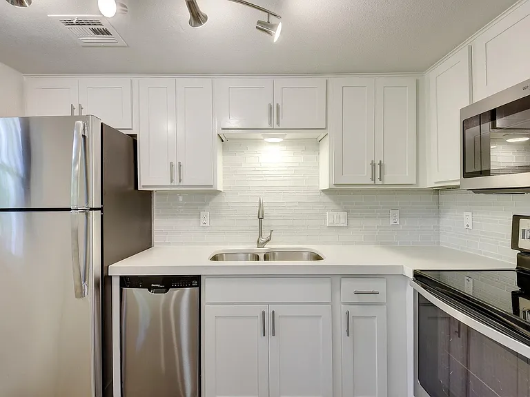2500 Burleson Rd #719 — Photo 12