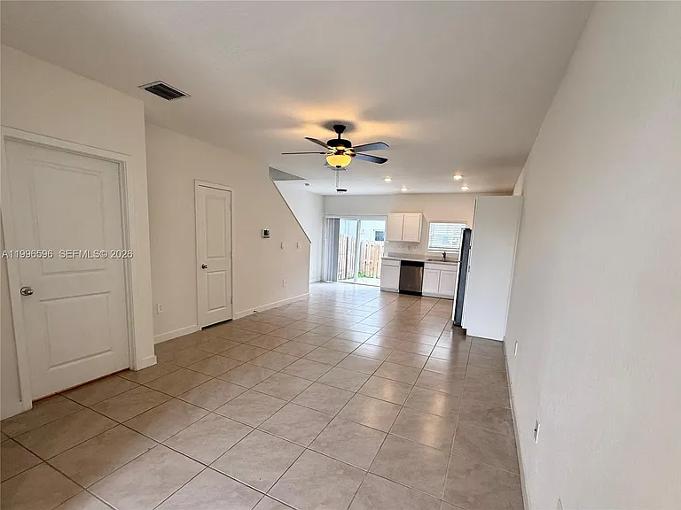 235 NE 3rd Ct #0 — Photo 3