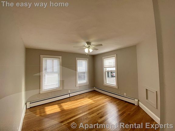 4th image of 36 Elmer St #1