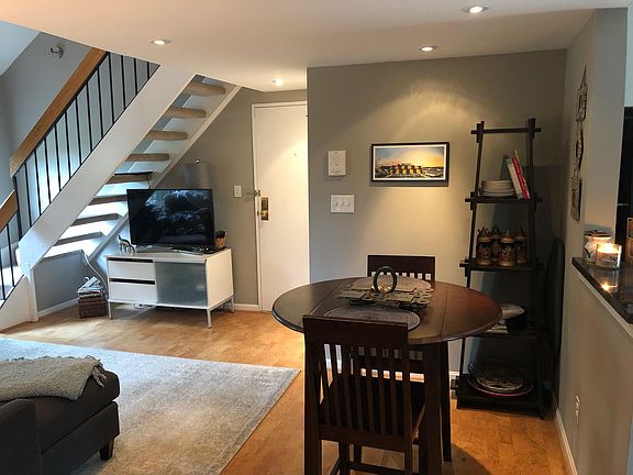 Dining nook