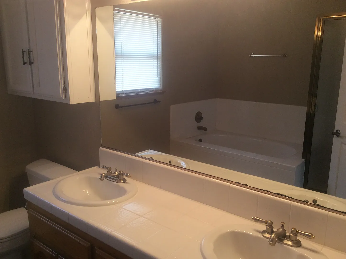 9400 Huntsman Oak Ct. — Photo 2
