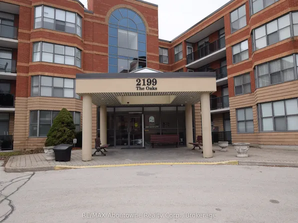 2199 6th Line #110, Oakville, ON L6H 5V3