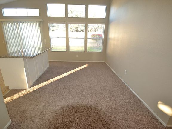4th image of 1281 New England Dr