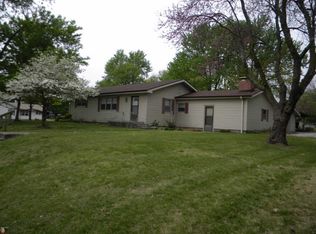 1423 Robertson Ave, Carthage, MO 64836