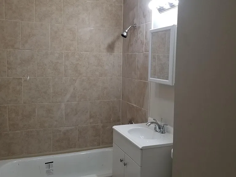 4656 Buchanan St — Photo 6