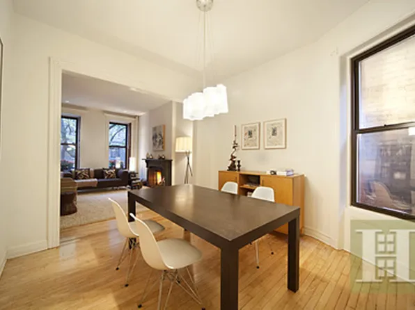 314 West 19th Street image 1 of 5