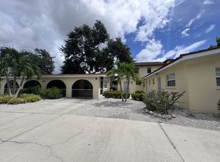 205 Avenue Des Parques S APT B, Venice, FL 34285