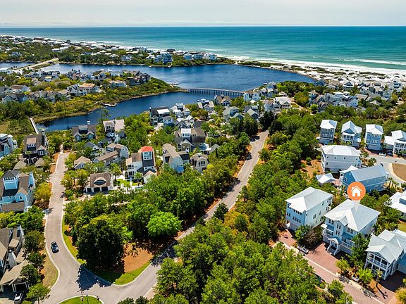 3rd image of 164 Clipper St