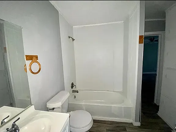 3122 Western Ave #1 — Photo 7