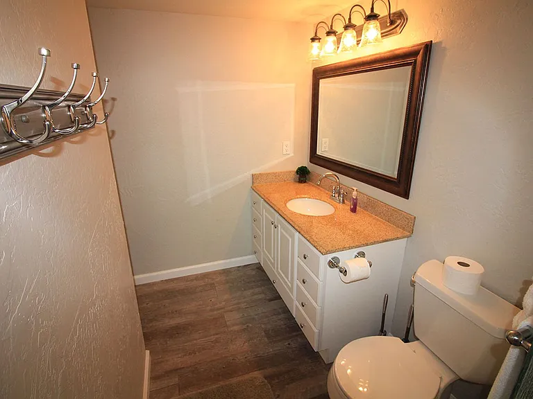 824 Island Ct #1 — Photo 23