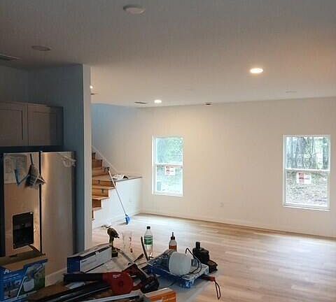 3rd image of 1307 OCEAN Street