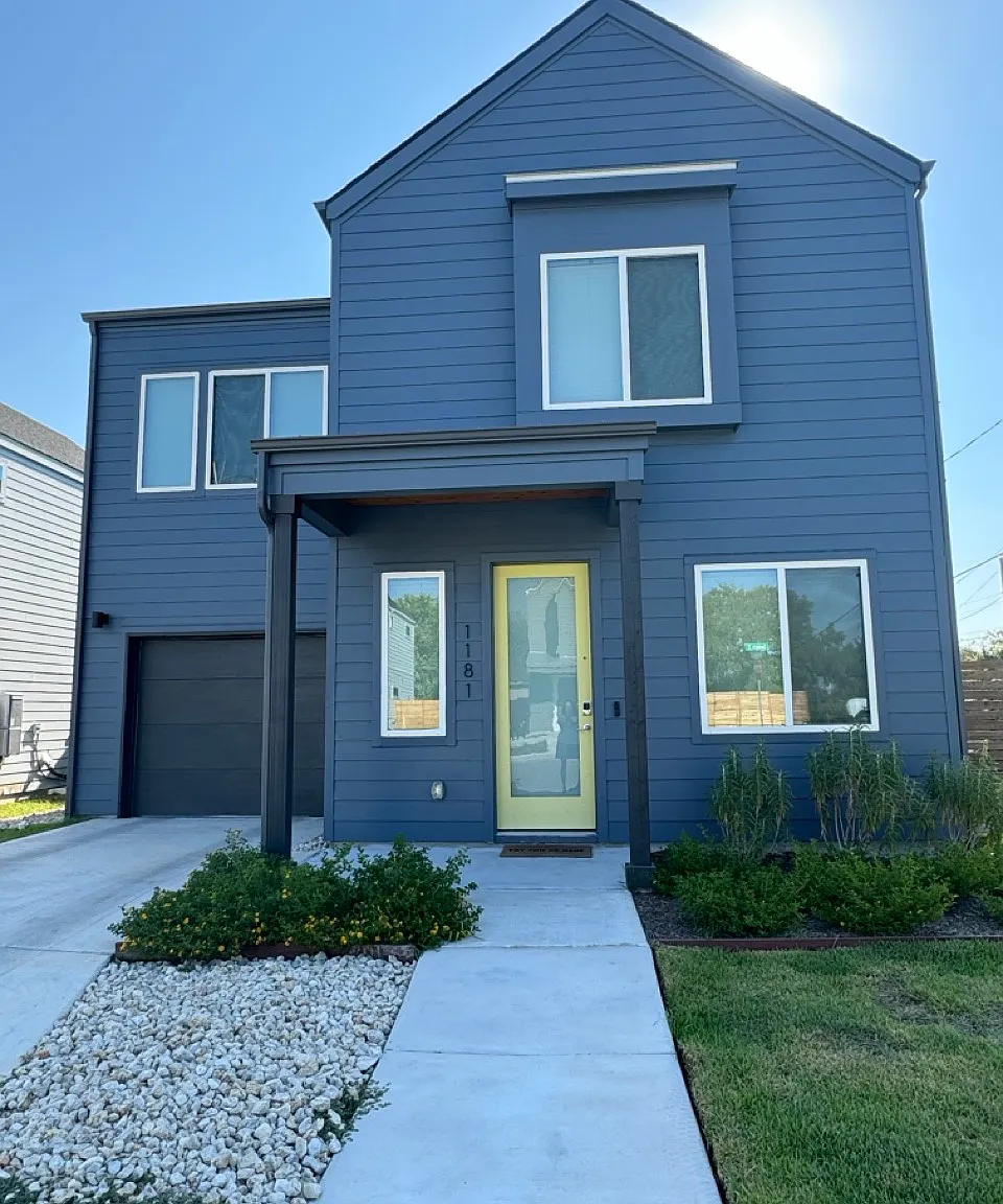 1181 Sarabeth Way — Photo 3
