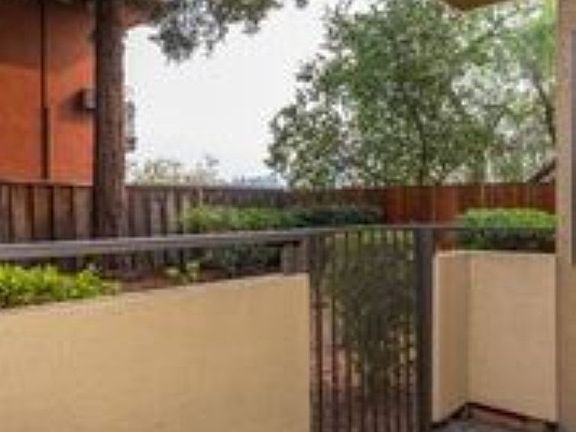 3rd image of 1201 Alta Vista Dr APT 107