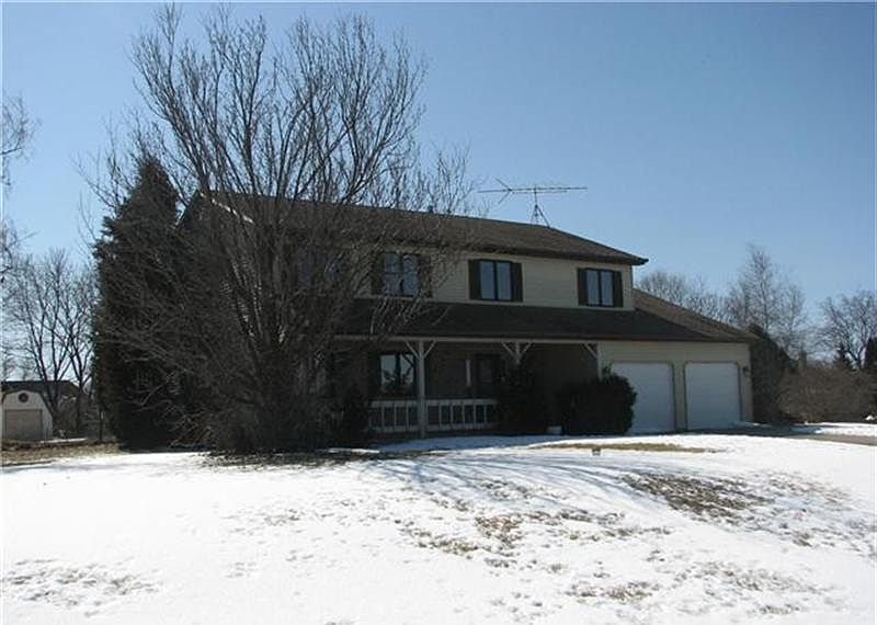 2nd image of 2017 N Pebble Dr