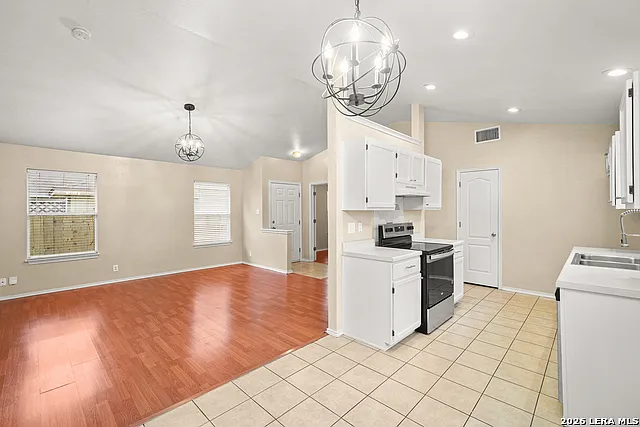 8954 Gill Brg — Photo 9