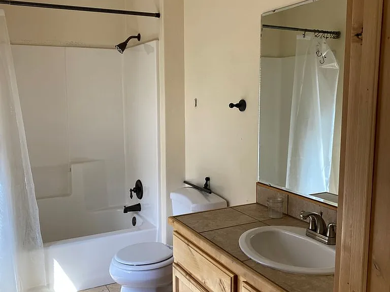 823 Eagles Rest Dr — Photo 16