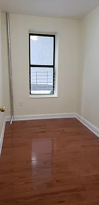 Rented by MCR Realty | media 23