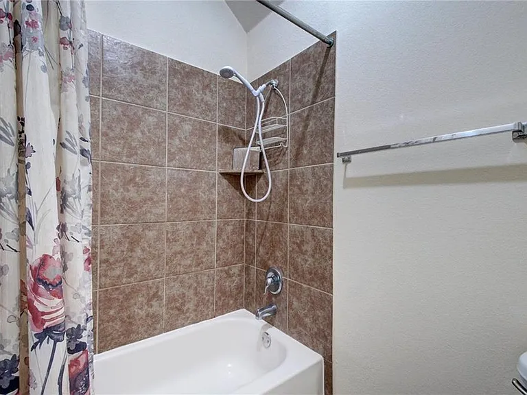 20825 Huckabee Bnd — Photo 34