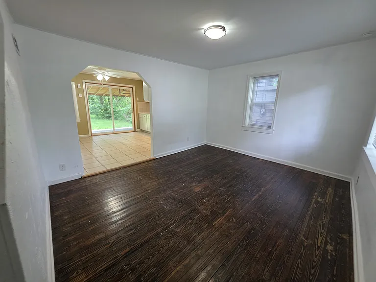 1597 Koebel Rd — Photo 2