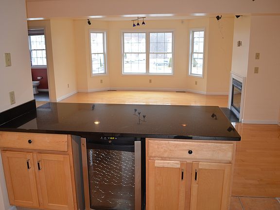 Island with Living room 