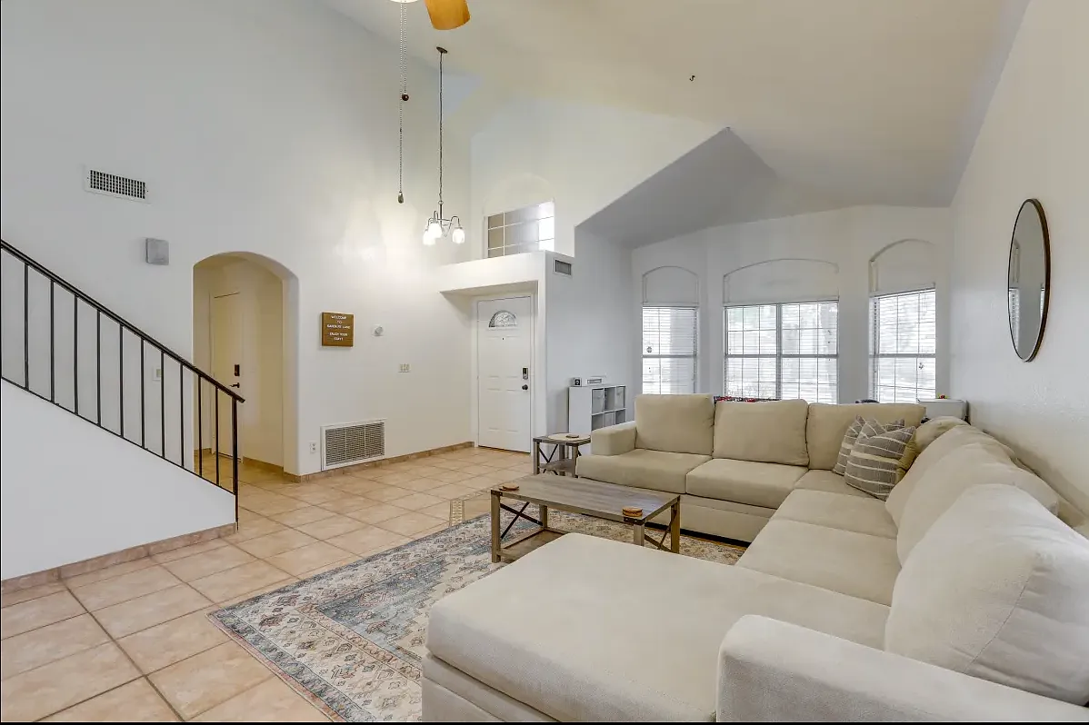 10173 S Santa Fe Ln — Photo 2