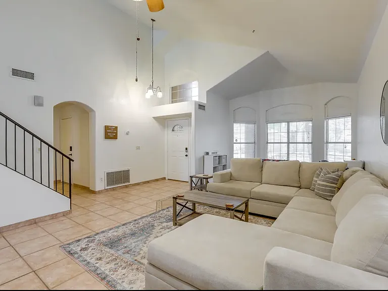 10173 S Santa Fe Ln — Photo 2