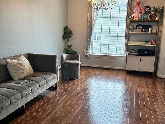 3rd image of 7444 Riding Meadow Way