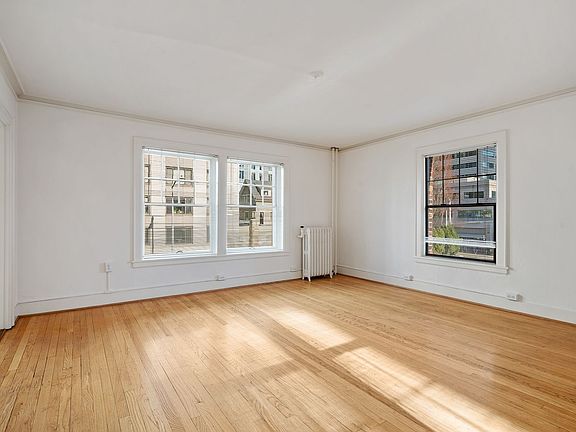 5th image of 1017 Boren Ave APT 310