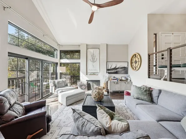 1571 Woody Hills Dr, El Cajon, CA 92019