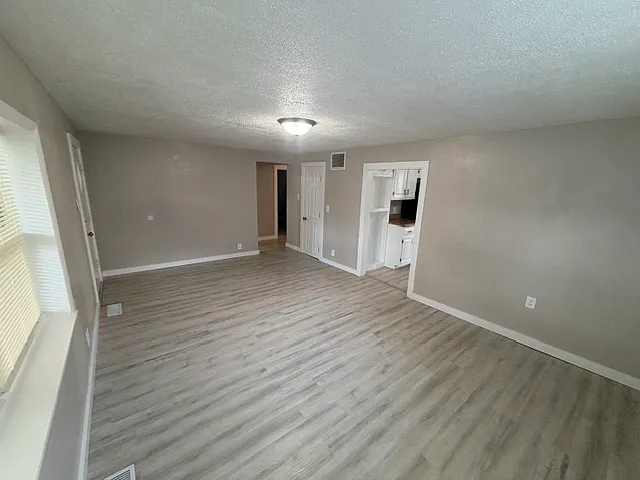 1012 Geraldine Ave — Photo 10