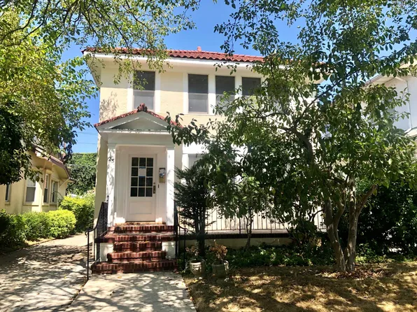 23 W Walnut St, Long Beach, NY 11561