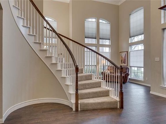 5th image of 2201 Sagebrush Dr
