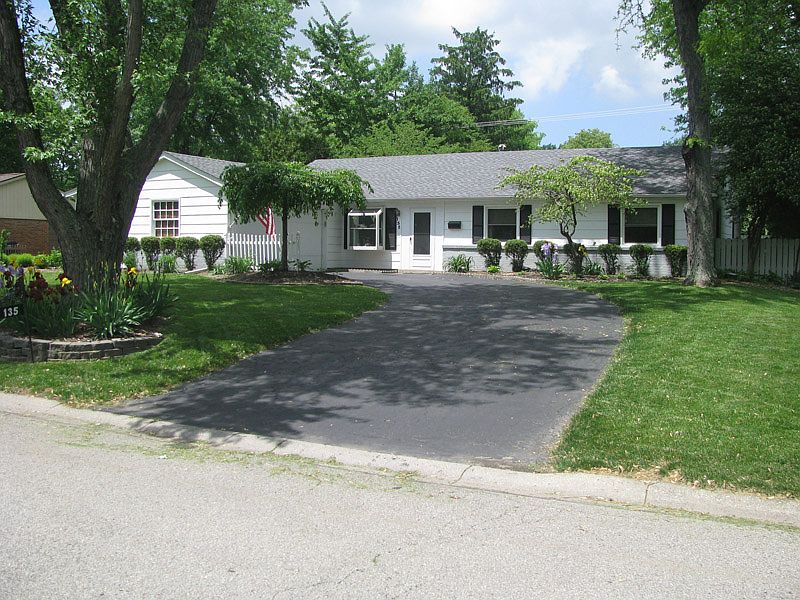 1st image of 135 Weller Ave