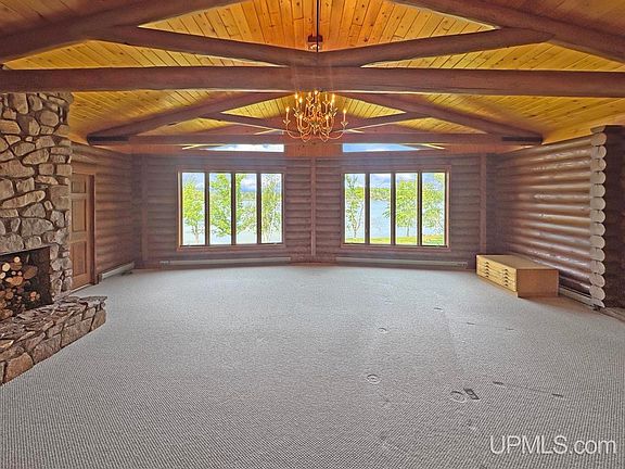 4th image of 189 E Park Dr