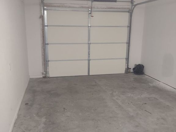 5th image of 297 Tara Ct #0
