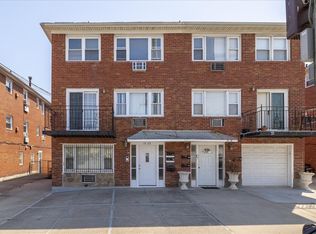 1525 209th St APT 2, Bayside, NY 11360