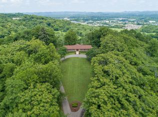 1175 Hillview Ln, Franklin, TN 37064