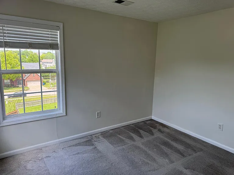 504 Thames Cir — Photo 53