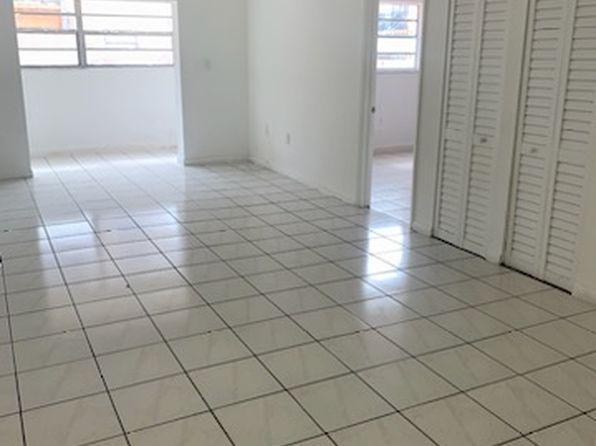 6055 W 19th Ave APT 218