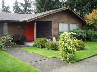 919 S 248th St, Des Moines, WA 98198
