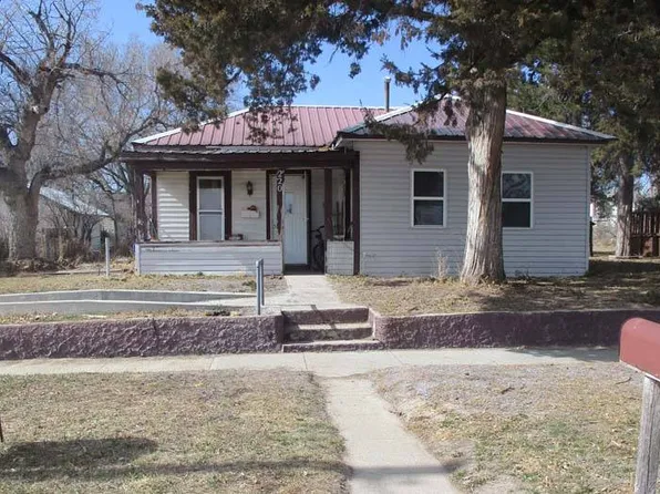 220 N Oak St, Gordon, NE 69343