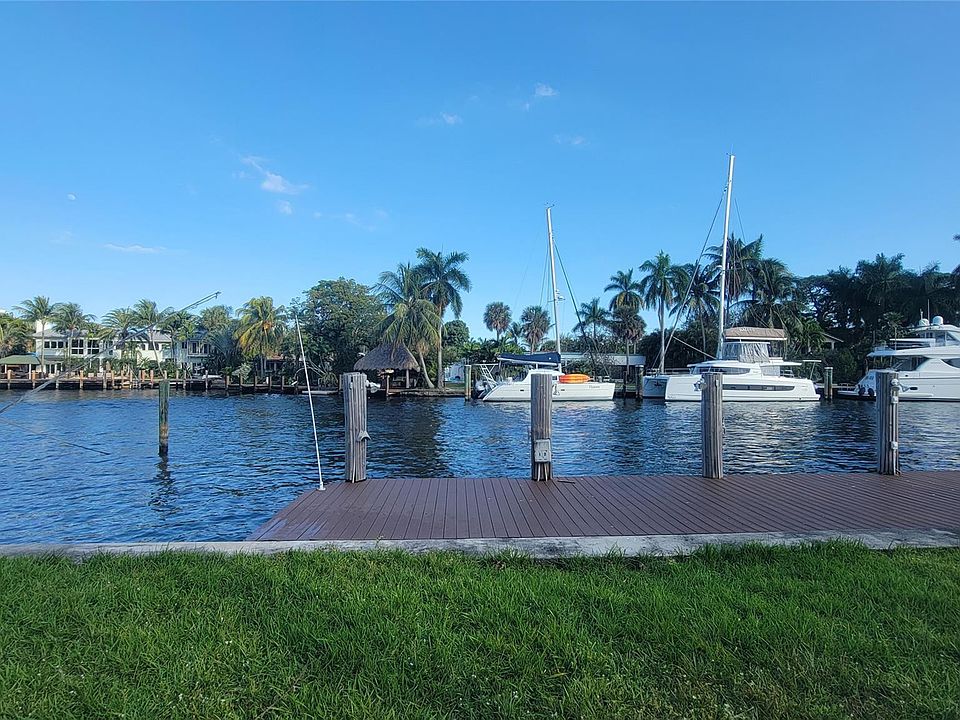 1st image of 736 SW 12th Avenue