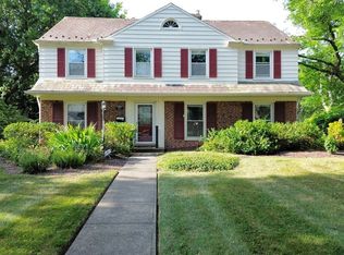 21850 Byron Rd, Shaker Heights, OH 44122