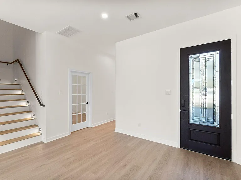 14822 Spica Ct — Photo 6
