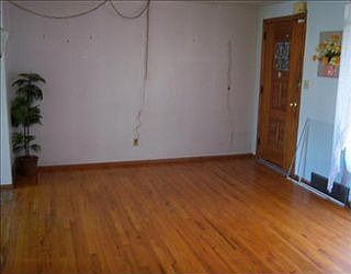 3rd image of 125 Jeanette Dr