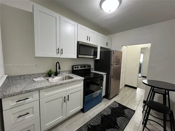 140 NW 13th St #150.5, Miami, FL 33136