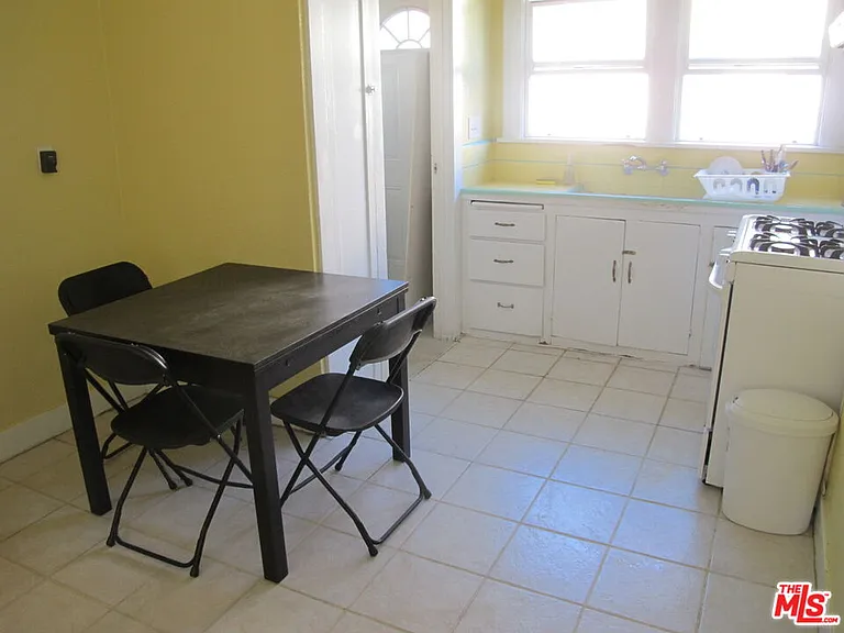 1243 W 25th St #1243 — Photo 4