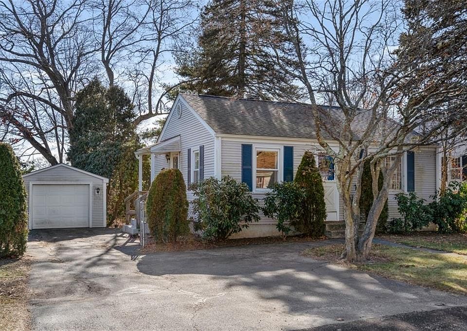 90 Mayfield Ave, Cranston, RI 02920 Zillow