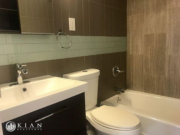 2nd image of 747 10th Ave APT 26F